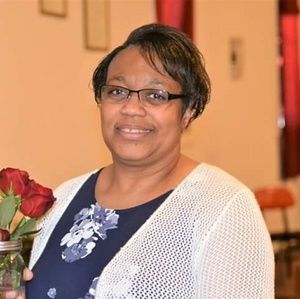 Meet your Posher, Deborah